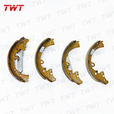 TWT 04495-0K120 ট্রিটন-গাড়ির ব্রেক জুতা কিট পিছনের ব্রেক জুতা 044950K120 04495-0K160 টয়োটা হিলক্স 2005-2011 এর জন্য